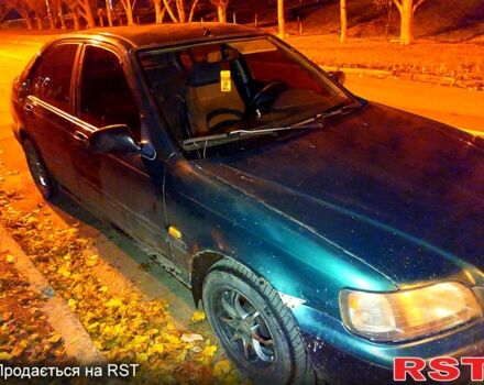 Зеленый Хонда Цивик, объемом двигателя 1.5 л и пробегом 332 тыс. км за 1800 $, фото 2 на Automoto.ua