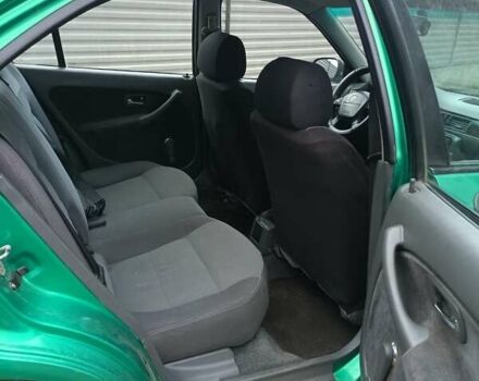 Зеленый Хонда Цивик, объемом двигателя 1.4 л и пробегом 183 тыс. км за 2200 $, фото 2 на Automoto.ua