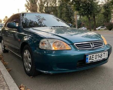 Зеленый Хонда Цивик, объемом двигателя 1.4 л и пробегом 234 тыс. км за 3100 $, фото 5 на Automoto.ua