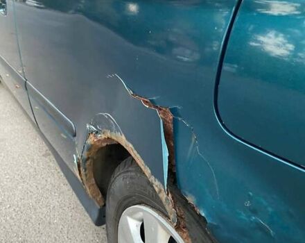 Зеленый Хонда Цивик, объемом двигателя 1.4 л и пробегом 234 тыс. км за 3100 $, фото 2 на Automoto.ua