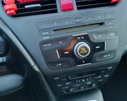 Зеленый Хонда Цивик, объемом двигателя 1.8 л и пробегом 305 тыс. км за 8400 $, фото 5 на Automoto.ua