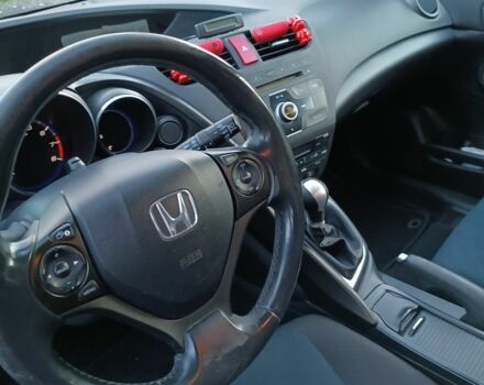 Зеленый Хонда Цивик, объемом двигателя 1.8 л и пробегом 305 тыс. км за 8400 $, фото 4 на Automoto.ua