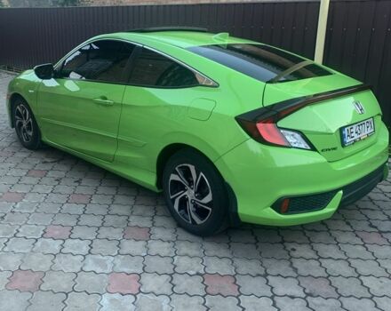 Зеленый Хонда Цивик, объемом двигателя 1.5 л и пробегом 100 тыс. км за 14000 $, фото 5 на Automoto.ua