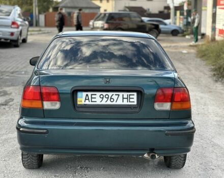 Зелений Хонда Сівік, об'ємом двигуна 1.4 л та пробігом 250 тис. км за 1800 $, фото 4 на Automoto.ua