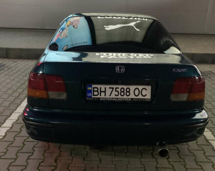 Зеленый Хонда Цивик, объемом двигателя 1.49 л и пробегом 330 тыс. км за 3000 $, фото 2 на Automoto.ua