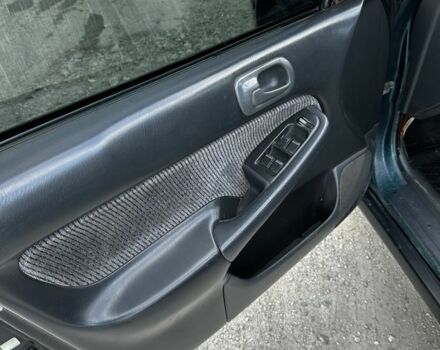 Зелений Хонда Сівік, об'ємом двигуна 1.4 л та пробігом 250 тис. км за 1800 $, фото 6 на Automoto.ua