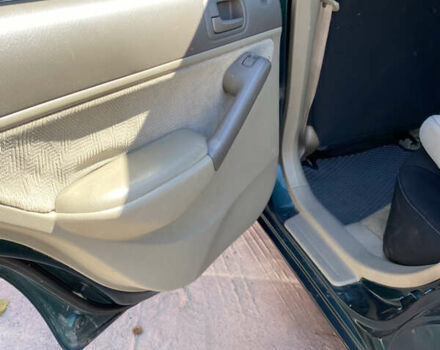 Зеленый Хонда Цивик, объемом двигателя 1.7 л и пробегом 316 тыс. км за 3600 $, фото 4 на Automoto.ua