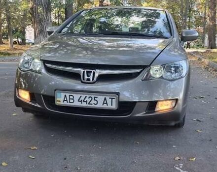 Зеленый Хонда Цивик, объемом двигателя 1.8 л и пробегом 267 тыс. км за 7399 $, фото 5 на Automoto.ua
