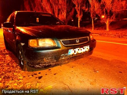 Зеленый Хонда Цивик, объемом двигателя 1.5 л и пробегом 332 тыс. км за 1800 $, фото 1 на Automoto.ua