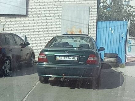 Зеленый Хонда Цивик, объемом двигателя 1.5 л и пробегом 260 тыс. км за 3500 $, фото 1 на Automoto.ua