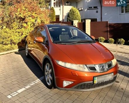 Оранжевый Хонда Цивик, объемом двигателя 1.8 л и пробегом 150 тыс. км за 7200 $, фото 1 на Automoto.ua