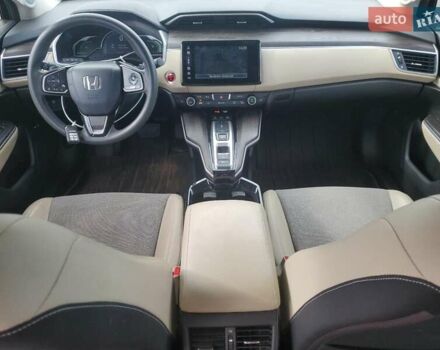 Белый Хонда Клерити, объемом двигателя 0 л и пробегом 136 тыс. км за 3000 $, фото 7 на Automoto.ua