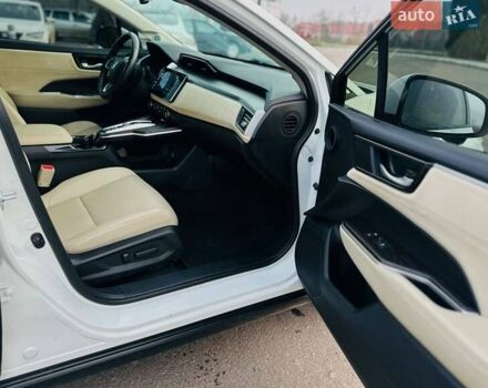 Белый Хонда Клерити, объемом двигателя 0 л и пробегом 204 тыс. км за 16200 $, фото 19 на Automoto.ua