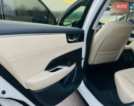 Белый Хонда Клерити, объемом двигателя 0 л и пробегом 204 тыс. км за 16200 $, фото 15 на Automoto.ua