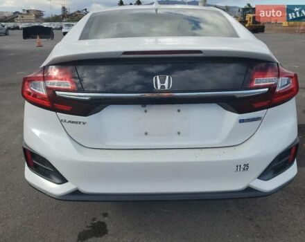 Белый Хонда Клерити, объемом двигателя 0 л и пробегом 136 тыс. км за 3000 $, фото 5 на Automoto.ua