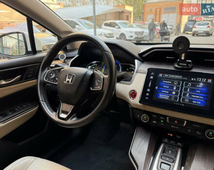 Белый Хонда Клерити, объемом двигателя 1.5 л и пробегом 92 тыс. км за 18200 $, фото 16 на Automoto.ua