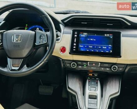 Белый Хонда Клерити, объемом двигателя 0 л и пробегом 204 тыс. км за 16200 $, фото 18 на Automoto.ua