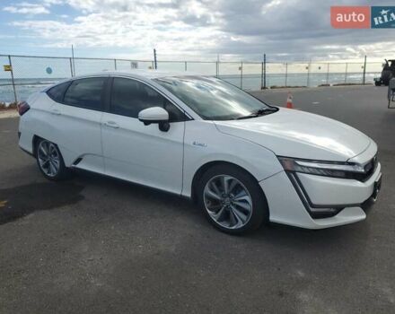 Белый Хонда Клерити, объемом двигателя 0 л и пробегом 136 тыс. км за 3000 $, фото 3 на Automoto.ua