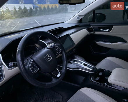 Белый Хонда Клерити, объемом двигателя 1.5 л и пробегом 141 тыс. км за 16900 $, фото 9 на Automoto.ua