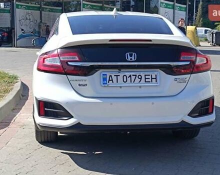 Білий Хонда Клериті, об'ємом двигуна 1.5 л та пробігом 110 тис. км за 20000 $, фото 6 на Automoto.ua