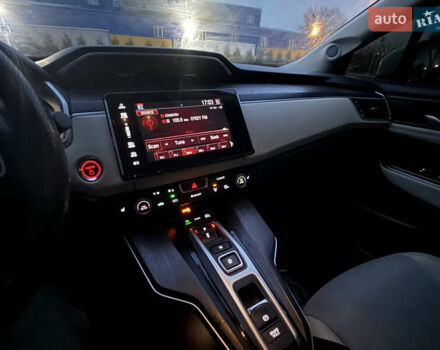 Белый Хонда Клерити, объемом двигателя 1.5 л и пробегом 141 тыс. км за 16900 $, фото 11 на Automoto.ua