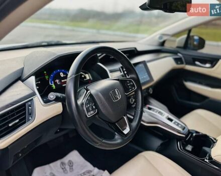 Белый Хонда Клерити, объемом двигателя 0 л и пробегом 204 тыс. км за 16200 $, фото 13 на Automoto.ua