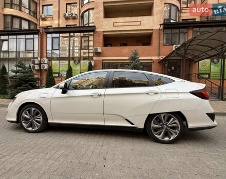 Белый Хонда Клерити, объемом двигателя 1.5 л и пробегом 92 тыс. км за 18200 $, фото 1 на Automoto.ua