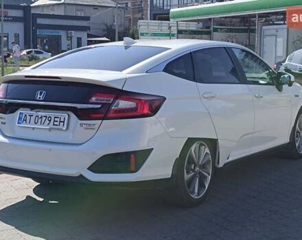 Білий Хонда Клериті, об'ємом двигуна 1.5 л та пробігом 110 тис. км за 20000 $, фото 7 на Automoto.ua