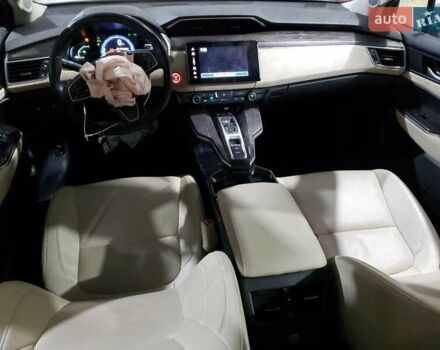 Белый Хонда Клерити, объемом двигателя 0 л и пробегом 93 тыс. км за 3000 $, фото 7 на Automoto.ua