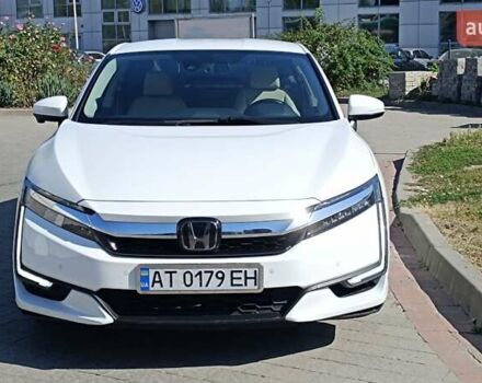Білий Хонда Клериті, об'ємом двигуна 1.5 л та пробігом 110 тис. км за 20000 $, фото 2 на Automoto.ua
