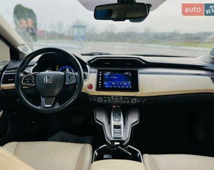 Белый Хонда Клерити, объемом двигателя 0 л и пробегом 204 тыс. км за 16200 $, фото 21 на Automoto.ua