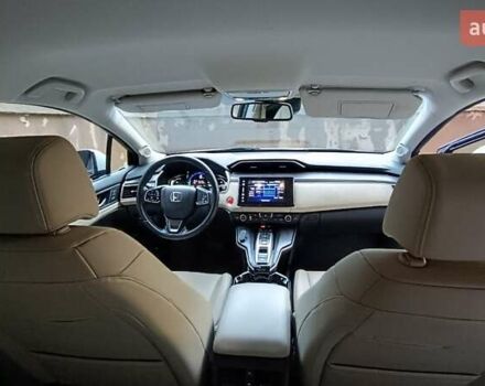 Білий Хонда Клериті, об'ємом двигуна 1.5 л та пробігом 110 тис. км за 20000 $, фото 17 на Automoto.ua