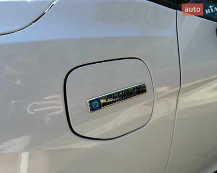 Белый Хонда Клерити, объемом двигателя 1.5 л и пробегом 77 тыс. км за 17499 $, фото 2 на Automoto.ua