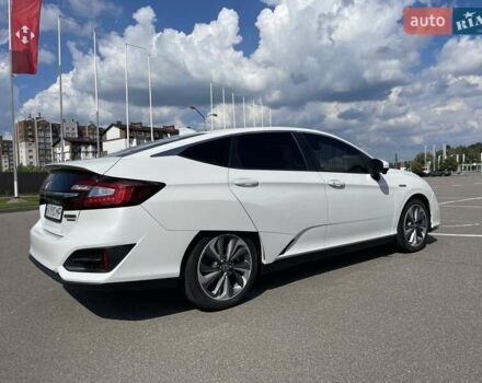 Белый Хонда Клерити, объемом двигателя 1.5 л и пробегом 19 тыс. км за 22500 $, фото 5 на Automoto.ua