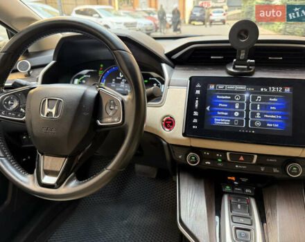 Белый Хонда Клерити, объемом двигателя 1.5 л и пробегом 92 тыс. км за 18200 $, фото 15 на Automoto.ua