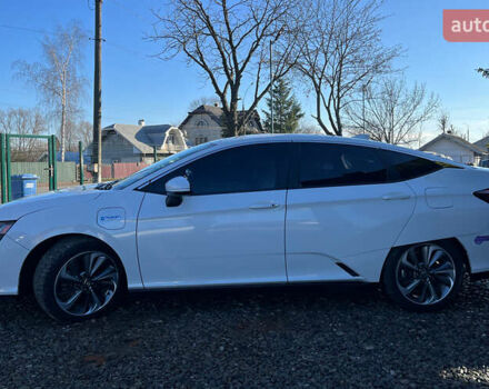 Білий Хонда Клериті, об'ємом двигуна 1.5 л та пробігом 81 тис. км за 20500 $, фото 3 на Automoto.ua