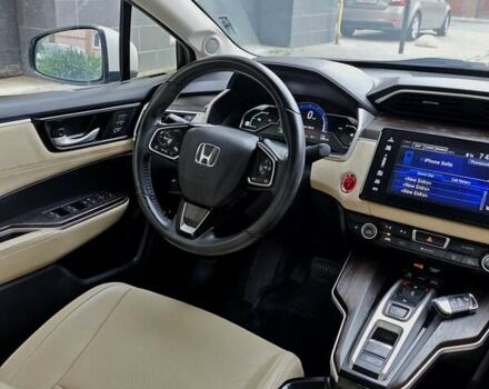 Белый Хонда Клерити, объемом двигателя 1.5 л и пробегом 72 тыс. км за 24700 $, фото 10 на Automoto.ua