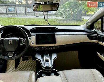 Белый Хонда Клерити, объемом двигателя 1.5 л и пробегом 91 тыс. км за 20700 $, фото 19 на Automoto.ua