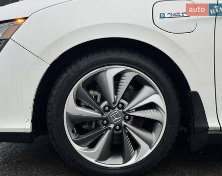 Белый Хонда Клерити, объемом двигателя 1.5 л и пробегом 47 тыс. км за 19600 $, фото 9 на Automoto.ua