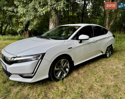 Белый Хонда Клерити, объемом двигателя 1.5 л и пробегом 91 тыс. км за 20700 $, фото 6 на Automoto.ua