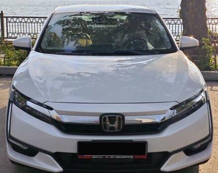 Белый Хонда Клерити, объемом двигателя 1.5 л и пробегом 72 тыс. км за 24700 $, фото 1 на Automoto.ua