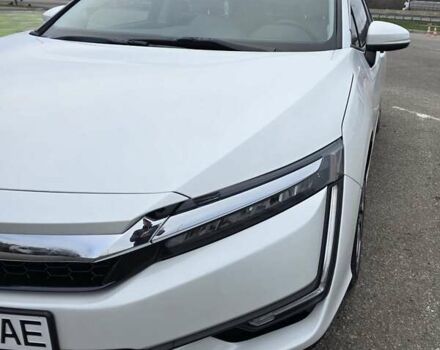 Белый Хонда Клерити, объемом двигателя 1.5 л и пробегом 167 тыс. км за 18100 $, фото 1 на Automoto.ua