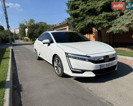 Белый Хонда Клерити, объемом двигателя 1.5 л и пробегом 77 тыс. км за 19300 $, фото 1 на Automoto.ua
