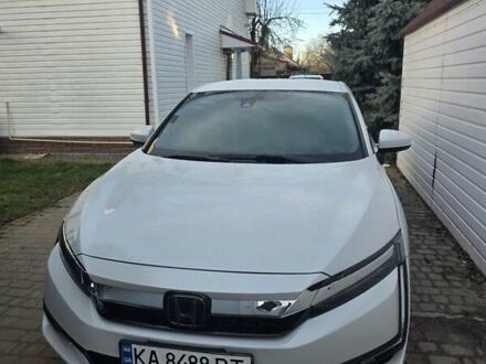 Белый Хонда Клерити, объемом двигателя 1.5 л и пробегом 43 тыс. км за 21499 $, фото 1 на Automoto.ua