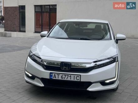 Белый Хонда Клерити, объемом двигателя 1.5 л и пробегом 51 тыс. км за 29000 $, фото 1 на Automoto.ua