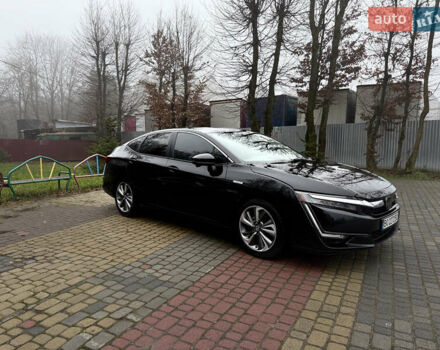 Черный Хонда Клерити, объемом двигателя 1.5 л и пробегом 138 тыс. км за 17800 $, фото 3 на Automoto.ua