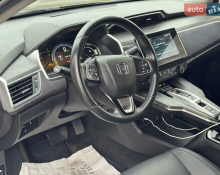 Черный Хонда Клерити, объемом двигателя 1.5 л и пробегом 163 тыс. км за 18900 $, фото 49 на Automoto.ua