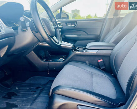 Чорний Хонда Клериті, об'ємом двигуна 1.5 л та пробігом 135 тис. км за 18500 $, фото 7 на Automoto.ua