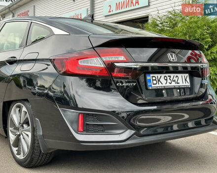 Чорний Хонда Клериті, об'ємом двигуна 1.5 л та пробігом 120 тис. км за 19299 $, фото 3 на Automoto.ua