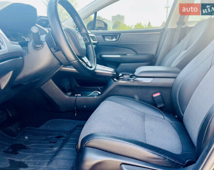 Черный Хонда Клерити, объемом двигателя 1.5 л и пробегом 144 тыс. км за 18500 $, фото 6 на Automoto.ua